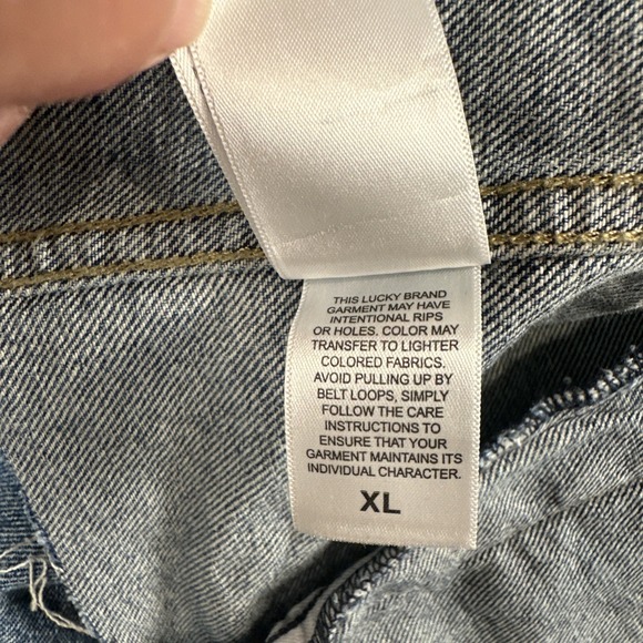 Lucky Brand Women's XL Denim Trucker Jacket Cropped Style Christmas Western NWT - Picture 12 of 13